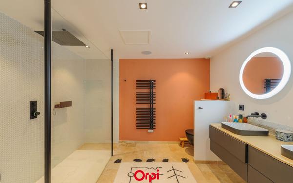 Maison à vendre    7 pièces • 280 m2 Châtelaillon-Plage