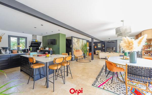 Maison à vendre    7 pièces • 280 m2 Châtelaillon-Plage
