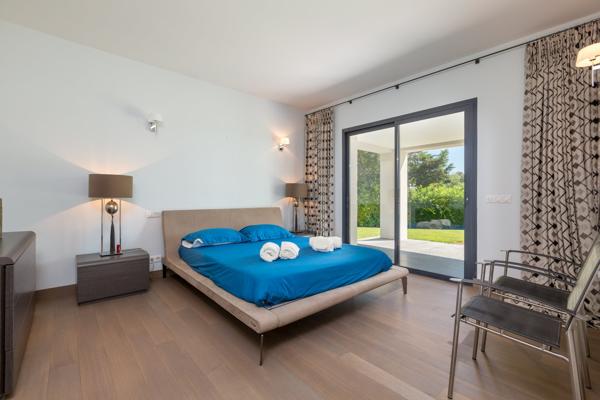 Somptueuse villa contemporaine
