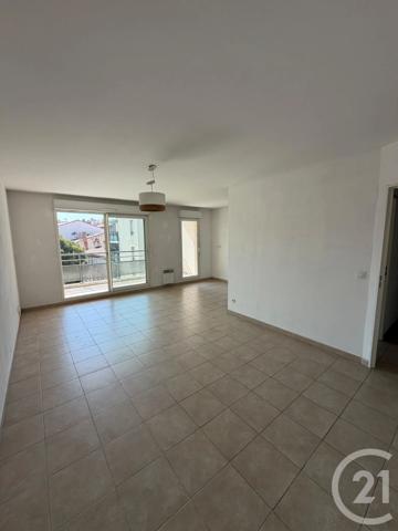 Appartement T3 à vendre  3 pièces - 65,44 m 2   MARSEILLE  - 13004