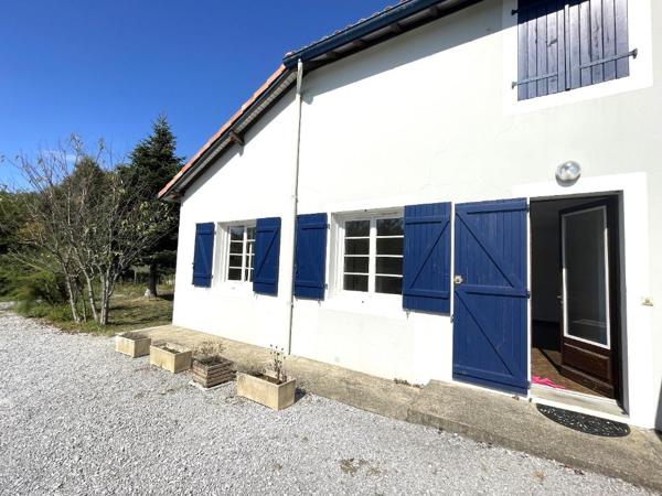 Maison de plain-pied. Proche du centre de Montfort-en-Chalosse