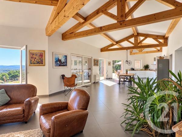 Maison à vendre  4 pièces - 187 m 2   LA LONDE LES MAURES  - 83