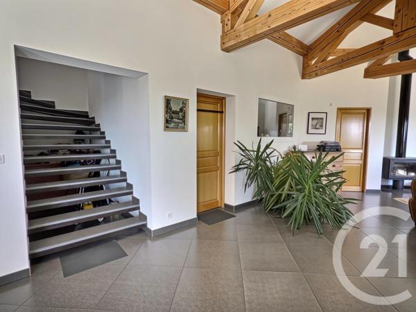 Maison à vendre  4 pièces - 187 m 2   LA LONDE LES MAURES  - 83