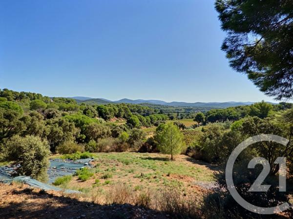 Maison à vendre  4 pièces - 187 m 2   LA LONDE LES MAURES  - 83