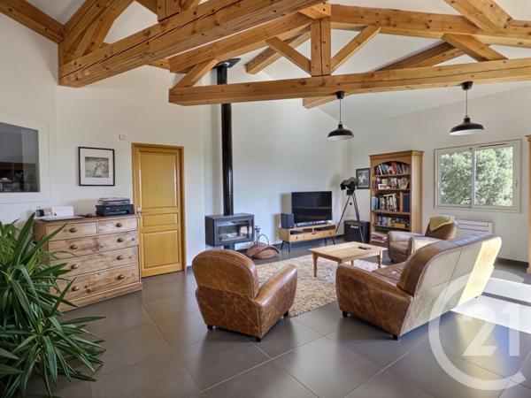 Maison à vendre  4 pièces - 187 m 2   LA LONDE LES MAURES  - 83