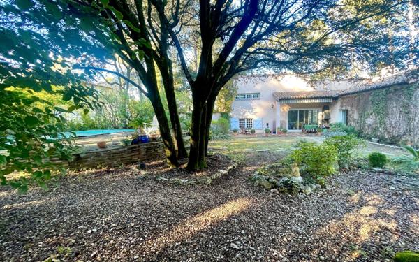 Maison à vendre    6 pièces •  Saint-Clément-de-Rivière