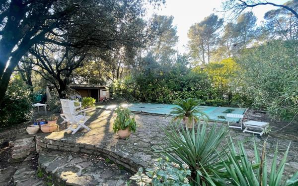 Maison à vendre    6 pièces •  Saint-Clément-de-Rivière