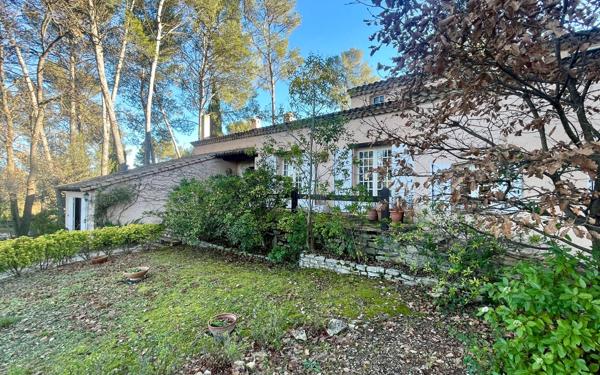 Maison à vendre    6 pièces •  Saint-Clément-de-Rivière