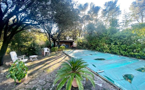 Maison à vendre    6 pièces •  Saint-Clément-de-Rivière