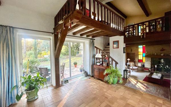 Maison à vendre    6 pièces •  Saint-Clément-de-Rivière