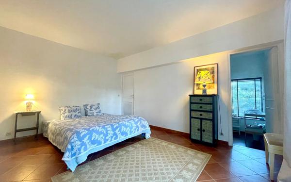 Maison à vendre    6 pièces •  Saint-Clément-de-Rivière