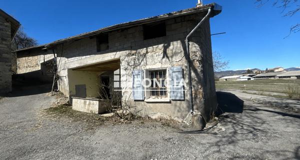 À vendre Maison 5 pièces 150 m² - Bellaffaire 04250