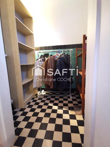 Grande maison proche de toutes commodités au cœur du village de Cesson