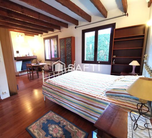 Grande maison proche de toutes commodités au cœur du village de Cesson