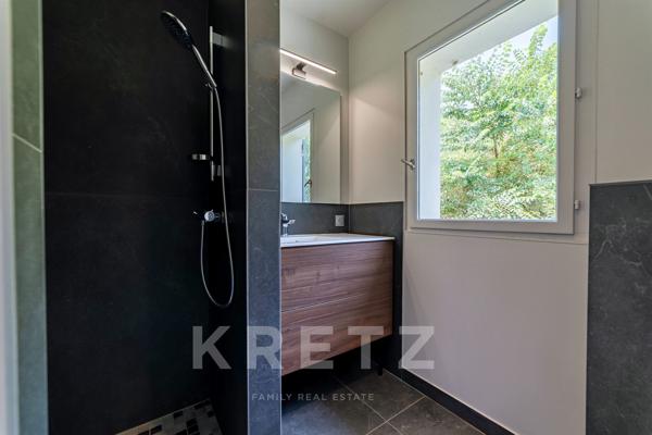 Exceptionnelle villa rénovée de 400m2 sur un parc paysager de 8300m2