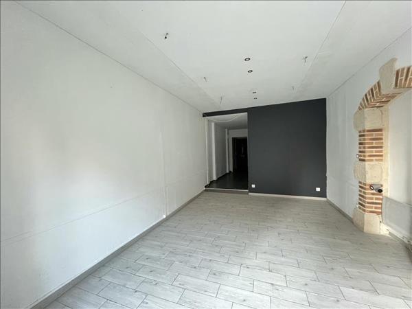 Local commercial à louer |  MOISSAC |  1 pièce | 48 m²