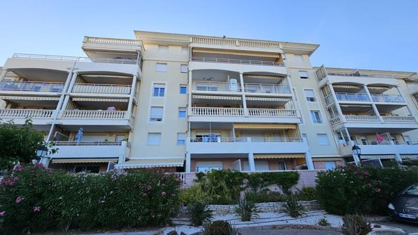 Fréjus (83600) A VENDRE, FREJUS Appartement 4 pièces 97 m²+ véranda et terrasses pour 96 m²