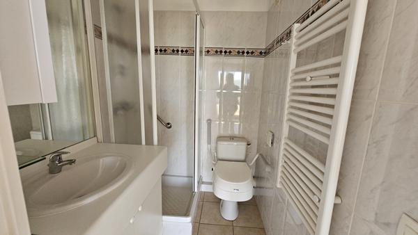 Fréjus (83600) A VENDRE, FREJUS Appartement 4 pièces 97 m²+ véranda et terrasses pour 96 m²