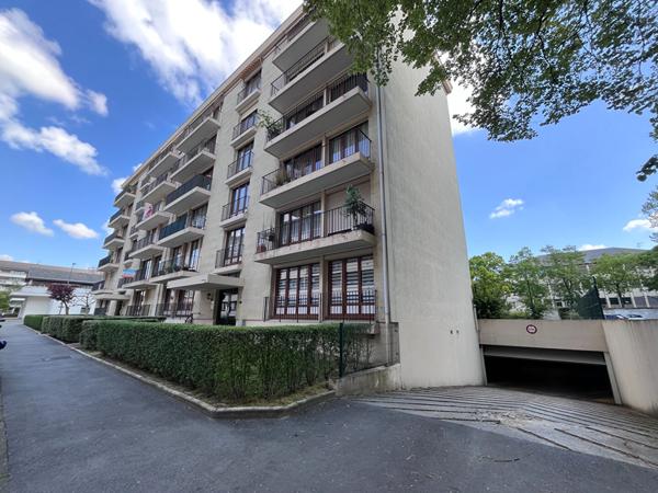PARKING, REIMS - SAINT REMI