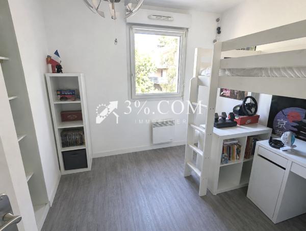Maison
                                                                                                                                                                                                                                                                                                                        4 pièce(s)                                                                                                                                                                                                          3 chambre(s)                                                                                                                                                                                                          76  m²