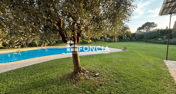 À vendre Maison 6 pièces 233 m² - Mougins 06250