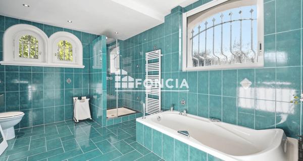 À vendre Maison 6 pièces 233 m² - Mougins 06250
