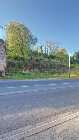 Terrain de 1 380 m²