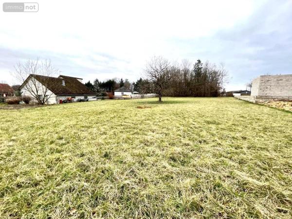 Terrain à Batir à vendre à Colombe-lès-Vesoul en Haute-Saône (70000), ref : 70001-69