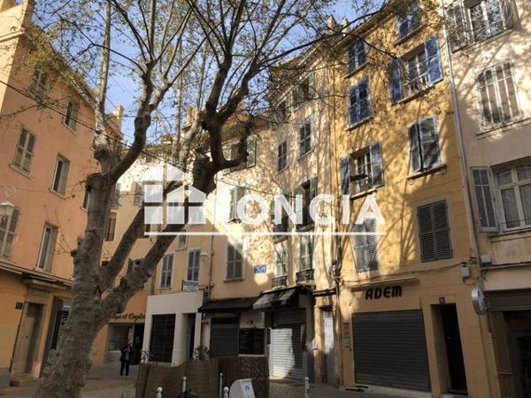 Location Studio 25.7 m² - 12 ET 14 RUE PAUL LENDRIN Toulon 83000