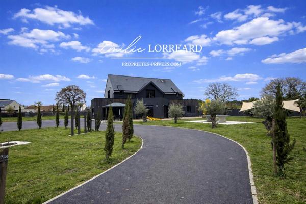 Maison au sud du Mans 6 pièce(s) 216 m2