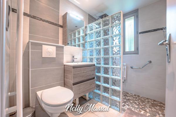 Maison à vendre 11 pièces LA RAVOIRE (73) - 236 M2