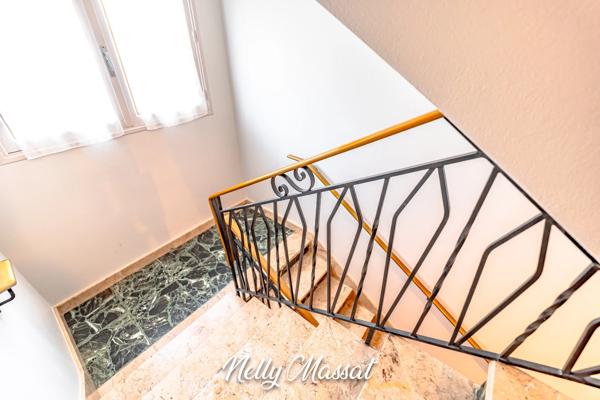 Maison à vendre 11 pièces LA RAVOIRE (73) - 236 M2