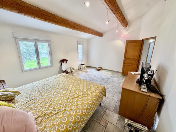 Mas Provençal avec piscine et grand garage La Baume-de-Transit (26790)