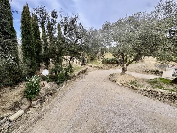 Mas Provençal avec piscine et grand garage La Baume-de-Transit (26790)
