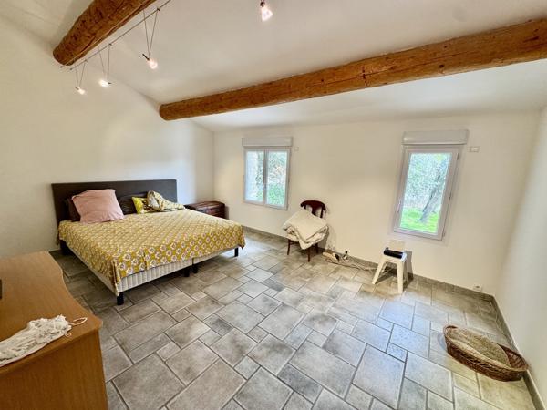 Mas Provençal avec piscine et grand garage La Baume-de-Transit (26790)