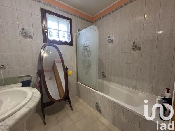 Maison à vendre 8 pièces 140 m² Sarrigné