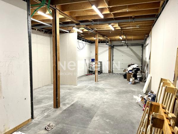 A vendre un local de bureaux et d'entrepots