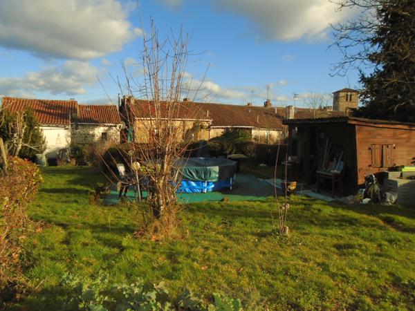 Maison à vendre à Lessac (16500) - Charente