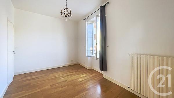 Maison à vendre  6 pièces - 155 m 2   PERIGUEUX  - 24