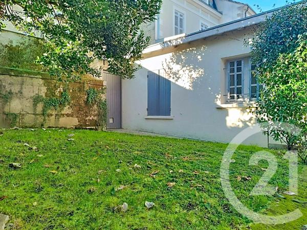 Maison à vendre  6 pièces - 155 m 2   PERIGUEUX  - 24