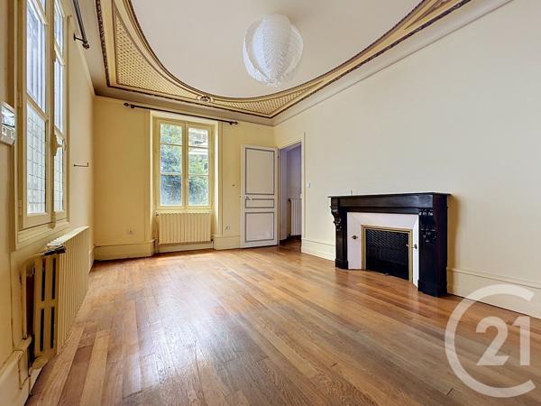 Maison à vendre  6 pièces - 155 m 2   PERIGUEUX  - 24
