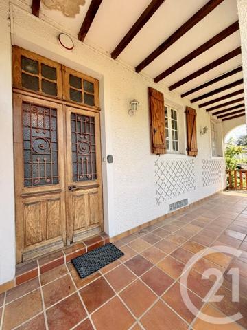 Maison à vendre  8 pièces - 211 m 2   PAU  - 64