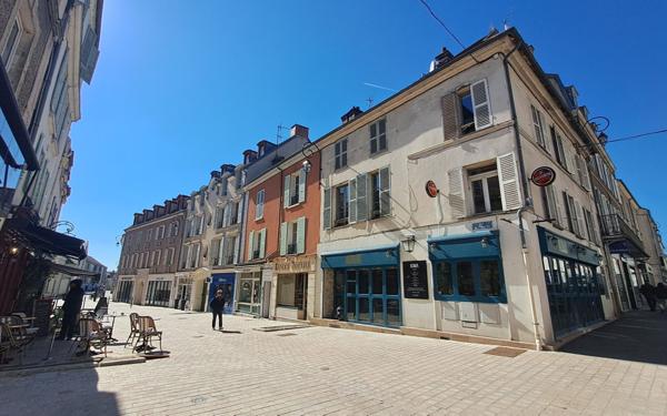 Appartement à louer    3 pièces • 63,56 m2 Fontainebleau