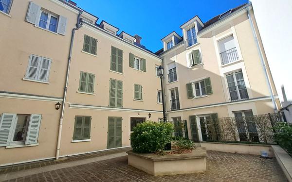 Appartement à louer    3 pièces • 63,56 m2 Fontainebleau