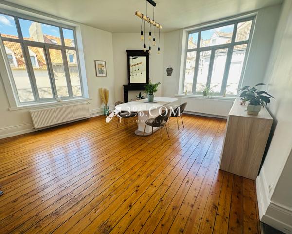 Appartement 3 pièce(s) 2 chambre(s) 77.02 m²