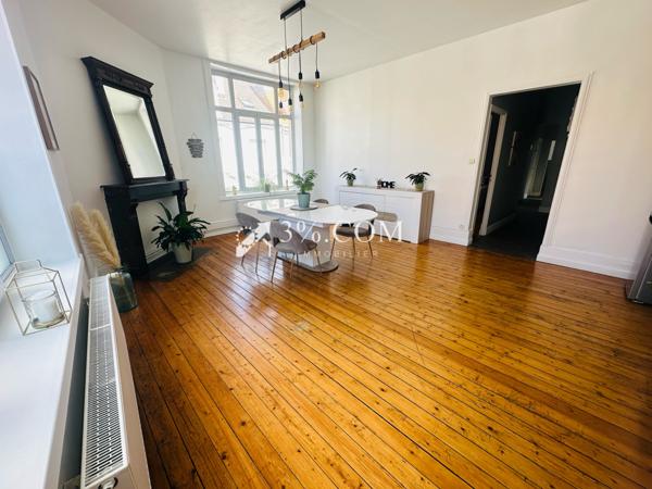 Appartement 3 pièce(s) 2 chambre(s) 77.02 m²