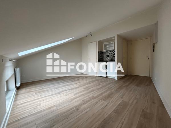 Location Studio 13.56 m² - 7 RUE EDOUARD GRIMAUX Poitiers 86000