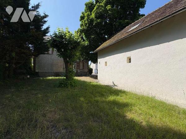 Maison bourgeoise à vendre à Salbris (41) à deux pas du coeur de ville et de la place du marché...