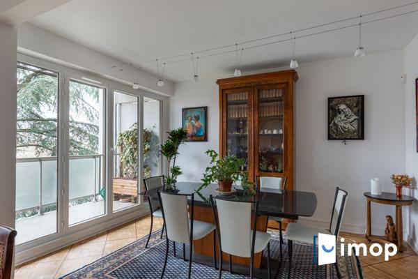 Superbe appartement 5 pièces avec extérieur et vue panoramique sur Lyon