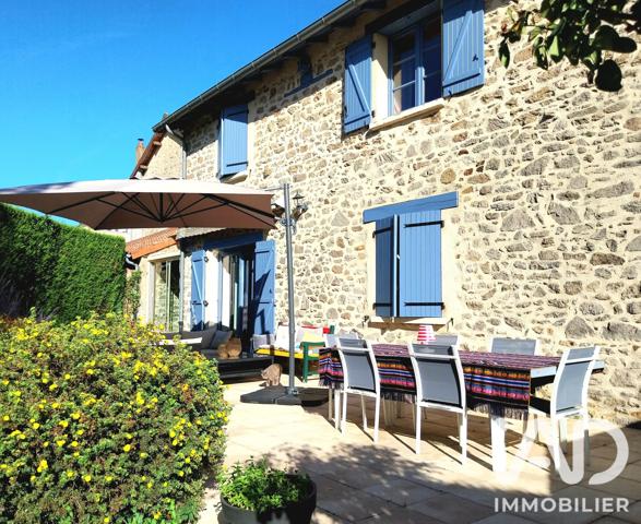 Maison à vendre 10 pièces 237 m² Couzeix